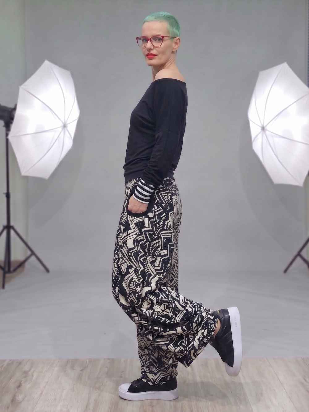MONOTIPIJA PANTALONE MONOTIPIJA PANTALONE
