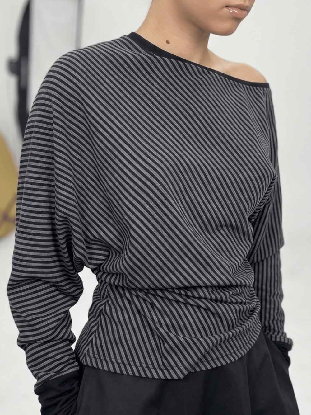 grey1 (3)